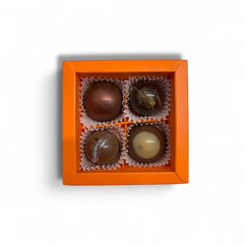 Toamna in ciocolata. Cutie cu 4 bomboane de ciocolata artizanala